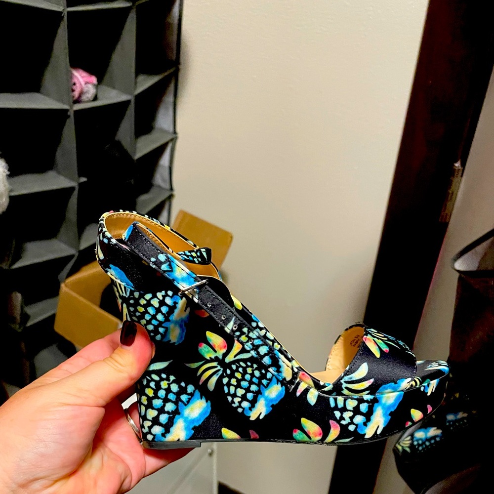 Pineapple black heels